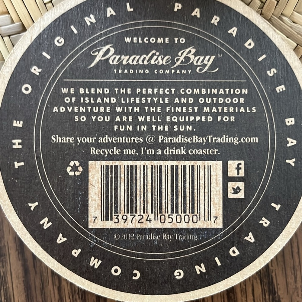 Paradise Bay 100% natural straw hat with cord. - Picture 6 of 6
